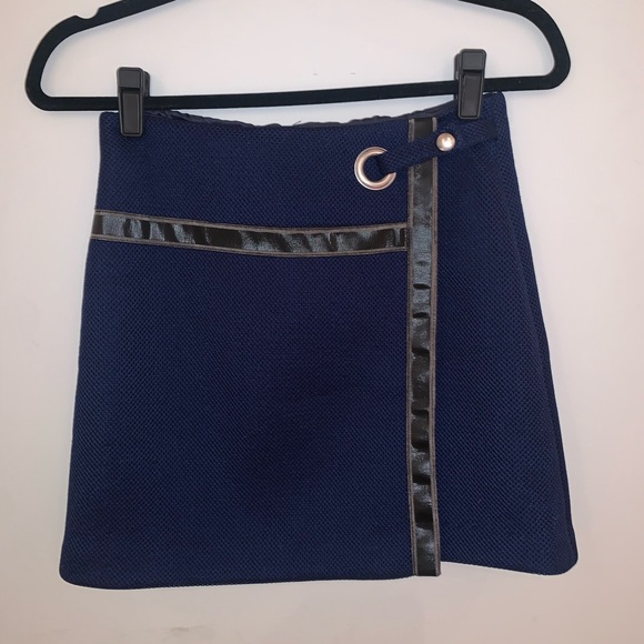 Topshop Mini Skirt - Picture 3 of 4